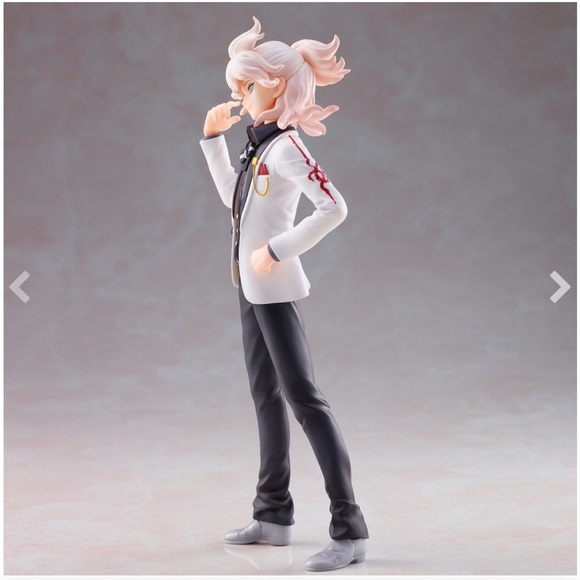 Anime Character Figure in White and Black Outfit - Picture 2 of 13